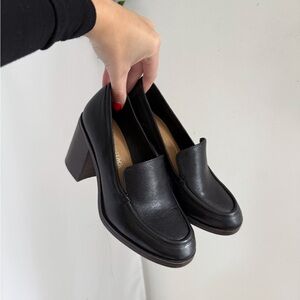 Crown vintage heel loafers